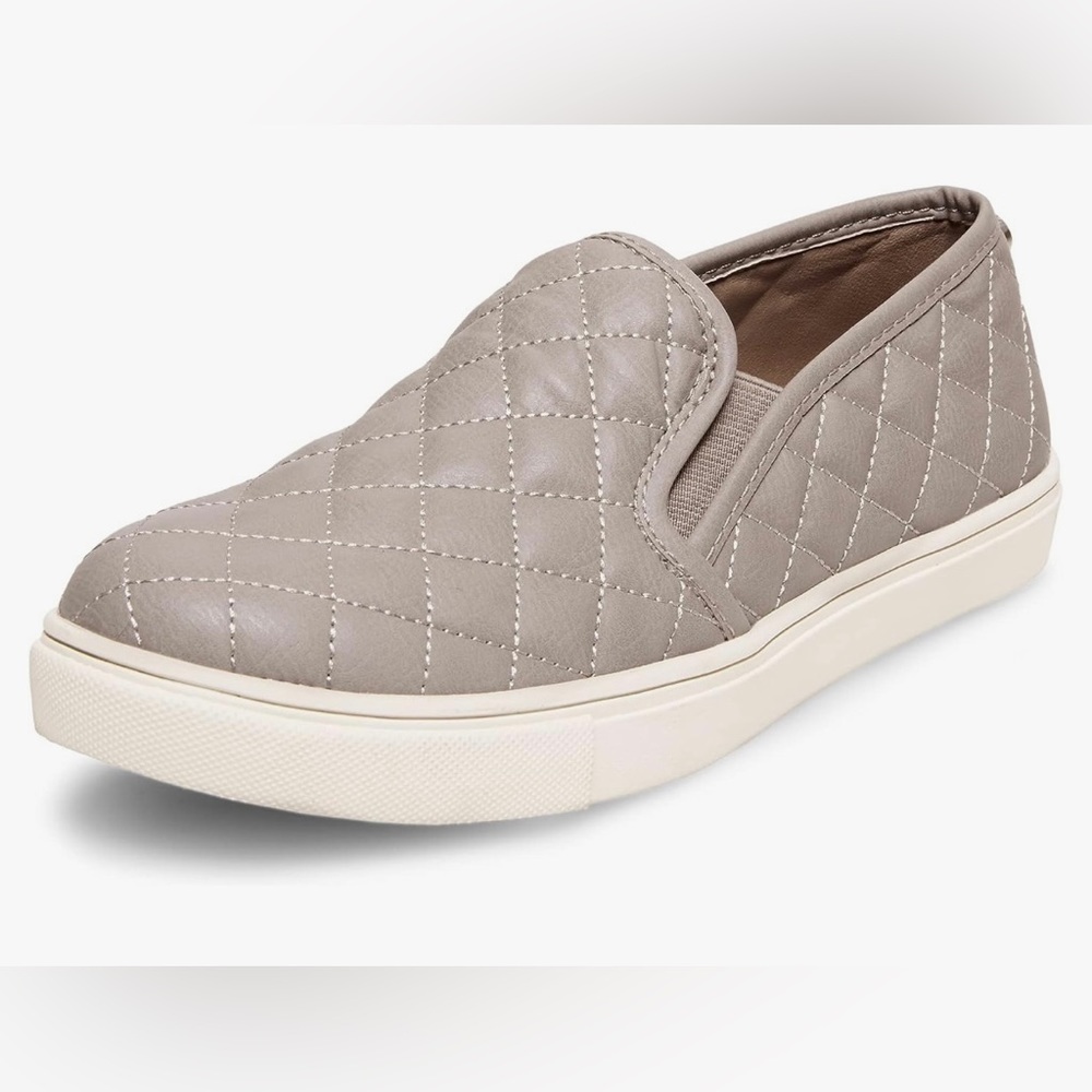 Women’s Steve Madden Ecentrcq Slip on Sneaker-Taupe